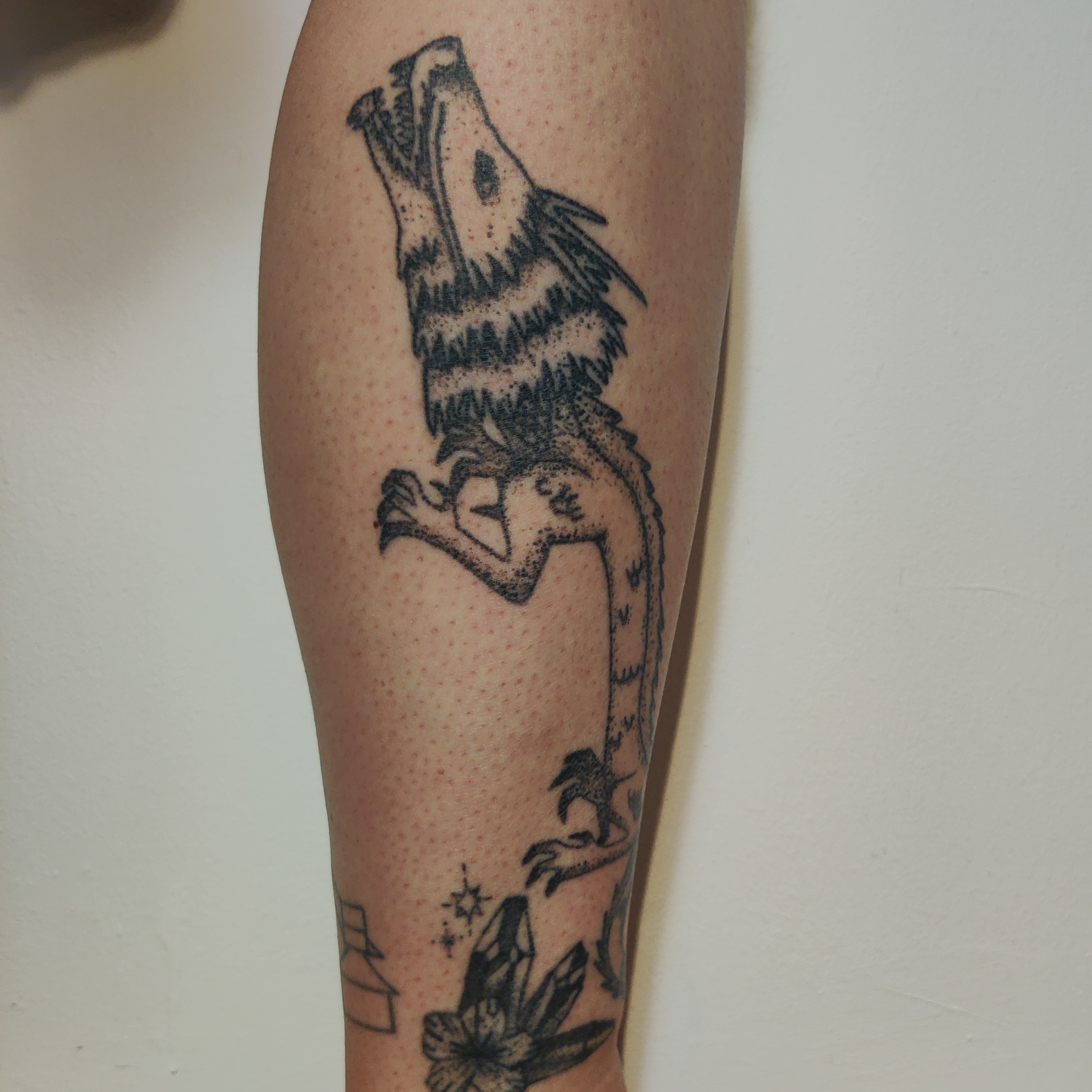 Drache Handpoke Tattoo